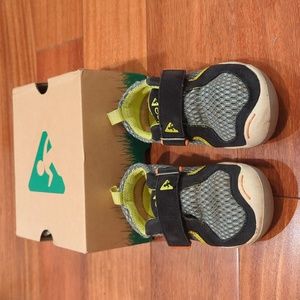 Plae Velco Sneakers Grey Size 7.5 Toddler